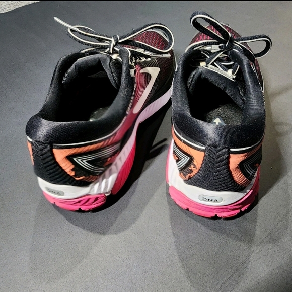 Brooks Ghost 10 Black‎ Pink Sneaker Running Walking Nursing - Women's Size 7 B - Picture 4 of 16